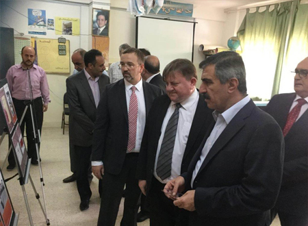 السفير البولندي يفتتح مختبرا تعليميا في العقبة السفير البولندي يفتتح مختبرا تعليميا في العقبة