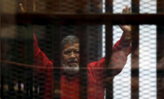 مصر: الإعدام لـ6 متهمين والمؤبد لمرسي في قضية "التخابر" مصر: الإعدام لـ6 متهمين والمؤبد لمرسي في قضية "التخابر"