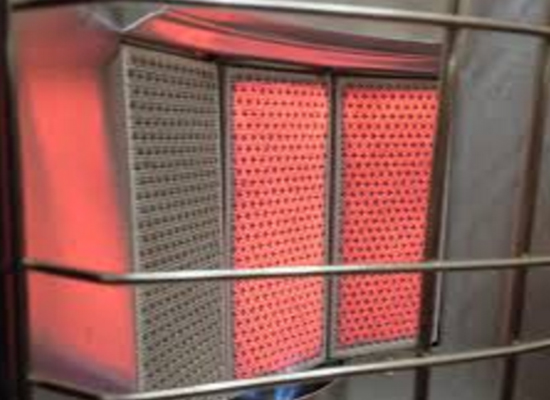 إصابة 4 أشخاص بضيق تنفس في البلقاء