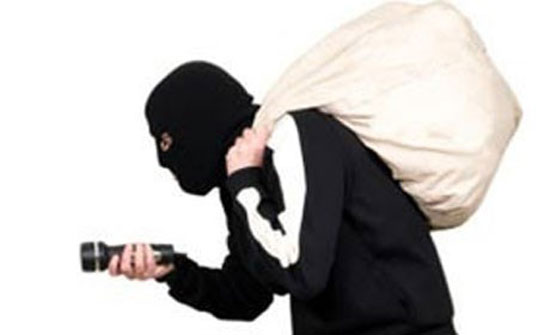 جنايات الكرك: رفع عقوبة سارقين كررا جرائمهما إلى 4 سنوات ونصف جنايات الكرك: رفع عقوبة سارقين كررا جرائمهما إلى 4 سنوات ونصف