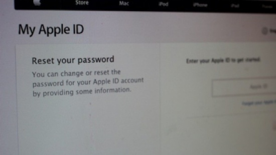 آبل تسد ثغرة “iForgot” آبل تسد ثغرة “iForgot”