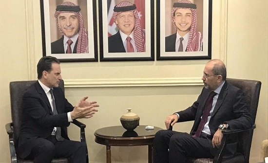 الصفدي وكرينبول يؤكدان استمرار العمل لتوفير الدعم للأونروا الصفدي وكرينبول يؤكدان استمرار العمل لتوفير الدعم للأونروا