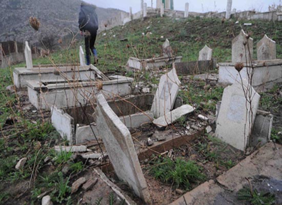 غضب بمدينة جزائرية بسبب نبش قبور لأجل "الشعوذة"