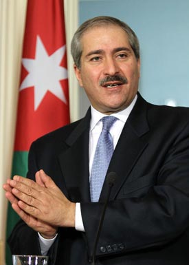 وزير الخارجية يرعى حفل تخريج الفوج الحادي عشر من الدبلوماسيين الجدد وزير الخارجية يرعى حفل تخريج الفوج الحادي عشر من الدبلوماسيين الجدد