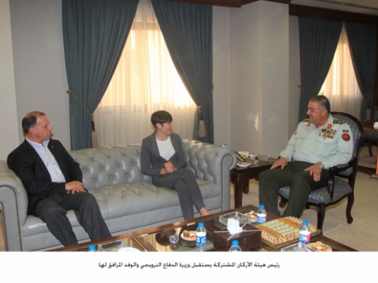 فريحات يستقبل وزيرة الدفاع النرويجي والوفد المرافق