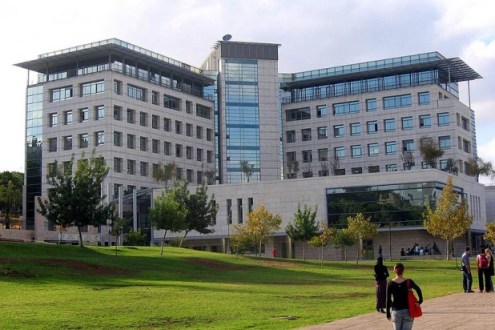 طلاب من دول عربية يسجلون لمساق في جامعة إسرائيلية