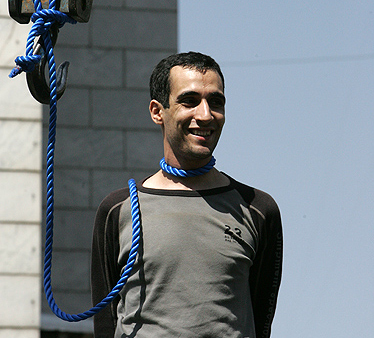 مناشدة لانقاذ حياة 6 سجناء سياسيين من السنة عشية اعدامهم