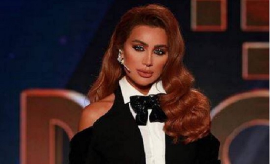 بالصور - فستان جريء لا ترتديه إلا مايا دياب.. شاهدوه