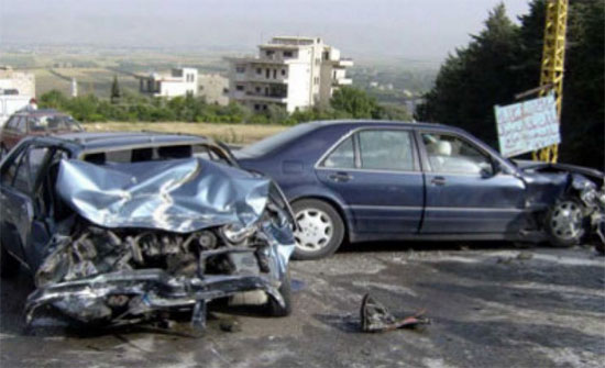 إصابة 5 أعضاء من لجنة اقتراع بحادث سير في الطفيلة إصابة 5 أعضاء من لجنة اقتراع بحادث سير في الطفيلة