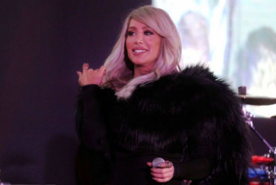 مايا دياب تشعل ليل القاهرة بالسحر الأسود