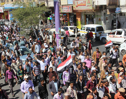 مجلس لإسناد الدولة بتعز وحلف القبائل يدعم شرعية هادي مجلس لإسناد الدولة بتعز وحلف القبائل يدعم شرعية هادي
