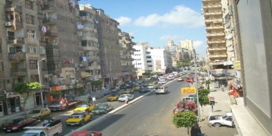 فتاة من الأردن تسكن الشوارع في الاسكندرية ووالدتها تناشد باعادتها - صورة فتاة من الأردن تسكن الشوارع في الاسكندرية ووالدتها تناشد باعادتها - صورة