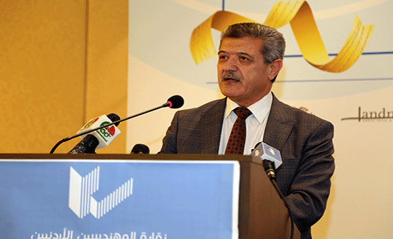 خليفات: أصدر مجلس الوزراء حزمة إجراءات للحد من البطالة والفقر