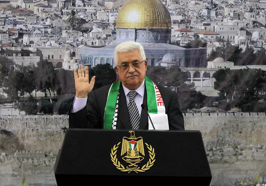 أبو مازن يرفض مطالب كبار مسؤولي فتح بتعين نائب له