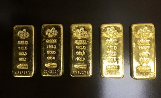 احباط تهريب سبائك ذهبية احباط تهريب سبائك ذهبية