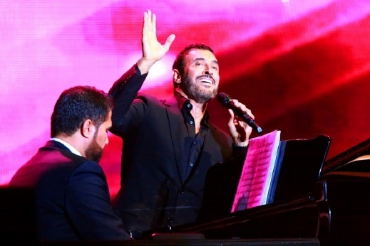 الساهر يمتع الجمهور اللبناني ويضيء مهرجان إهدنيات..صور