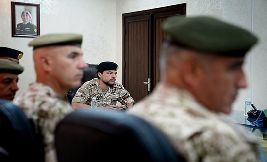 ولي العهد يزور قيادة المنطقة العسكرية الجنوبية .. صور ولي العهد يزور قيادة المنطقة العسكرية الجنوبية .. صور