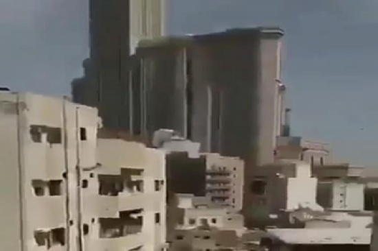 بالفيديو: مواجهات مسلحة مع إرهابيين بالقرب من الحرم المكي وإرهابي يفجر نفسه