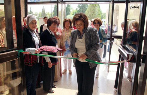 التنمية الاجتماعية توقع اتفاقيات تمويل مشاريع انتاجية وصناديق ائتمان التنمية الاجتماعية توقع اتفاقيات تمويل مشاريع انتاجية وصناديق ائتمان