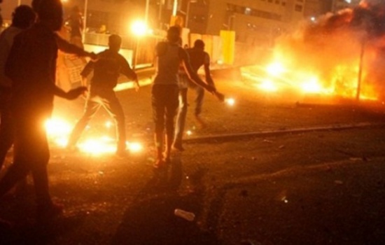 الرمثا : إحراق منازل واطلاق نار على خلفية طعن شاب الرمثا : إحراق منازل واطلاق نار على خلفية طعن شاب