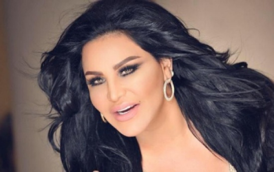 أحلام تلغي حفلا غنائيا تضامنا مع بلدها الإمارات