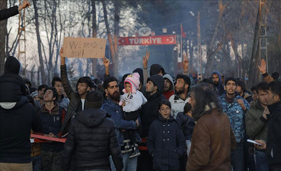 طالبو لجوء يتظاهرون لفتح أبواب أثينا للعبور طالبو لجوء يتظاهرون لفتح أبواب أثينا للعبور