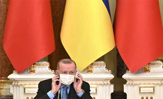 أردوغان: بإمكان تركيا وإسرائيل العمل سويا لنقل الغاز الإسرائيلي إلى أوروبا أردوغان: بإمكان تركيا وإسرائيل العمل سويا لنقل الغاز الإسرائيلي إلى أوروبا