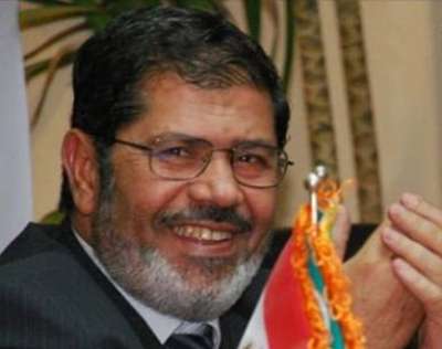 مرسي يكرم المهندسين الأردنيين مرسي يكرم المهندسين الأردنيين