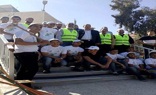 الاوقاف تنظم حملة لتنظيف حدائق عدد من المساجد في المفرق