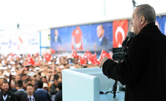 أردوغان: لقنّا درساً للذين يحاولون تأسيس دولة إرهابية على حدودنا