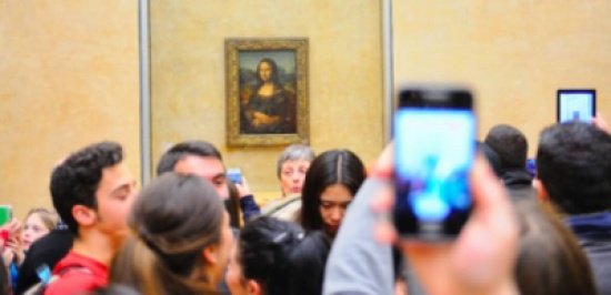 لماذا التصوير ممنوع في المتاحف ؟ لماذا التصوير ممنوع في المتاحف ؟