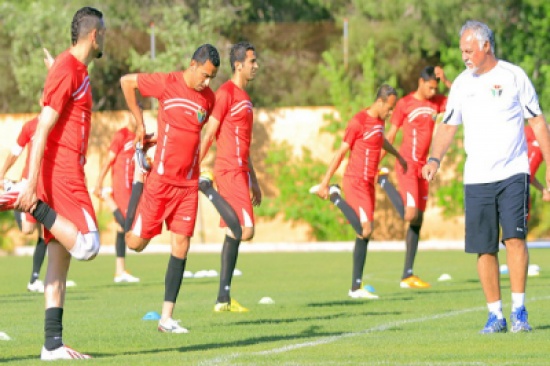 النشامى يواصلون تدريباتهم استعدادا لمواجهة استراليا بالتصفيات المونديالية النشامى يواصلون تدريباتهم استعدادا لمواجهة استراليا بالتصفيات المونديالية