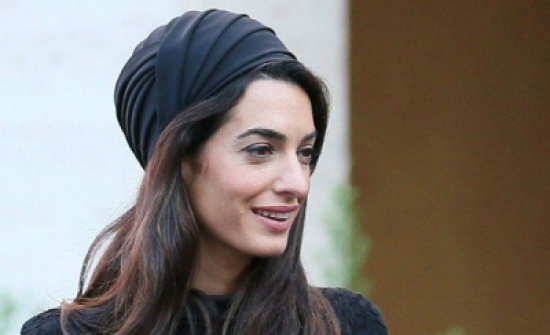 بالصور- إطلالة أمل كلوني الأخيرة تثير جدلًا كبيرًا بالصور- إطلالة أمل كلوني الأخيرة تثير جدلًا كبيرًا