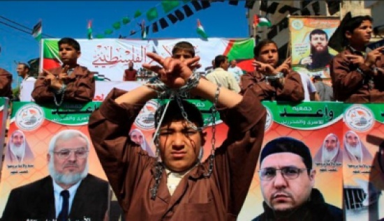 أكثر من 100 أسير فلسطيني قاصر في سجن "مجدو" الاسرائيلي