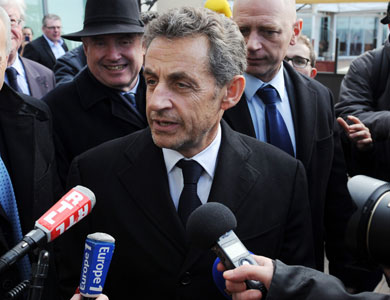 ساركوزي يضع انتخابات العام 2017 نصب عينيه