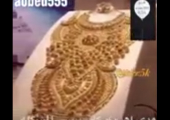 بالفيديو .. خليجي يعبر عن حبه لوالدته بأغلى هدية بالفيديو .. خليجي يعبر عن حبه لوالدته بأغلى هدية