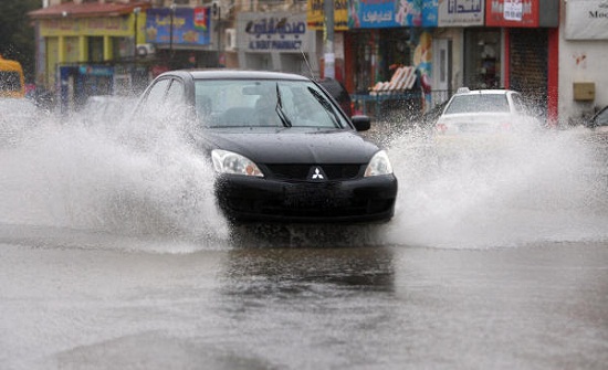 الأمانة : نتابع عمل تصريف مياه الأمطار وفق حالة الطوارئ المتوسطة