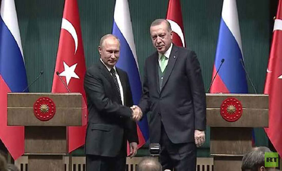 بوتين وأردوغان يبحثان آفاق تسوية الأزمة في سوريا بوتين وأردوغان يبحثان آفاق تسوية الأزمة في سوريا