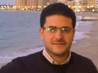 نجل مرسي : من أين أتتك الفراسة " يابا " ؟!!