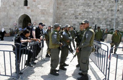 الاحتلال الاسرائيلي يغلق البلدة القديمة في القدس أمام الفلسطينيين لليوم الثاني على التوالي الاحتلال الاسرائيلي يغلق البلدة القديمة في القدس أمام الفلسطينيين لليوم الثاني على التوالي