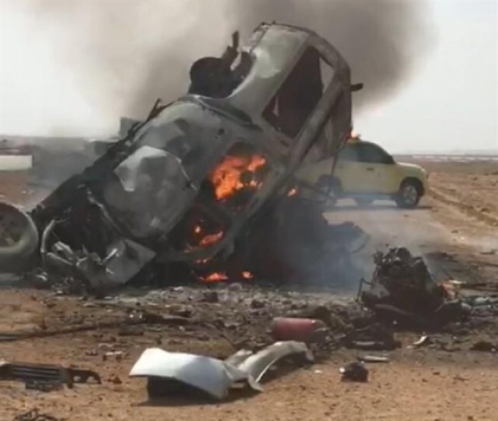 فيديو : حادث مروع يؤدي لاشتعال النار في مركبتين ومصرع 12 شخصًا بينهم عائلة