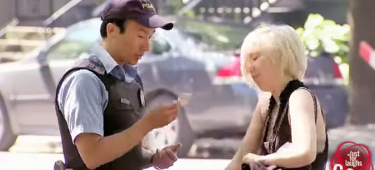 للصة التي سرقت الجميع.. حتى رجال الشرطة!