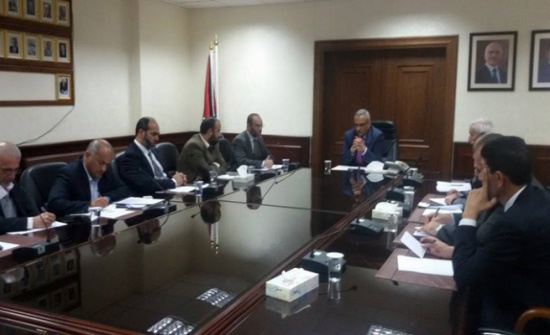 وزير الصحة : إعادة النظر في نظام التأمين الصحي وزير الصحة : إعادة النظر في نظام التأمين الصحي