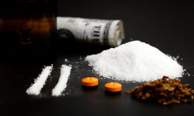 مجتمعون يدعون لوضع استراتيجيات فاعلة لمكافحة المخدرات مجتمعون يدعون لوضع استراتيجيات فاعلة لمكافحة المخدرات