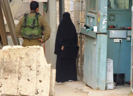 الحكومة الفلسطينية تطالب بتحقيق دولي في استشهاد الفتاة الهشلمون الحكومة الفلسطينية تطالب بتحقيق دولي في استشهاد الفتاة الهشلمون