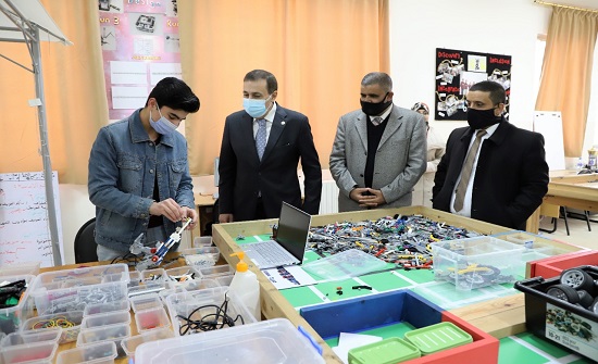 النعيمي يؤكد حرص القيادة الهاشمية على الاهتمام بالطلبة المتميزين النعيمي يؤكد حرص القيادة الهاشمية على الاهتمام بالطلبة المتميزين