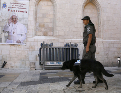 الشرطة الإسرائيلية تعتقل 26 يهوديا متطرفا في القدس قبيل زيارة البابا