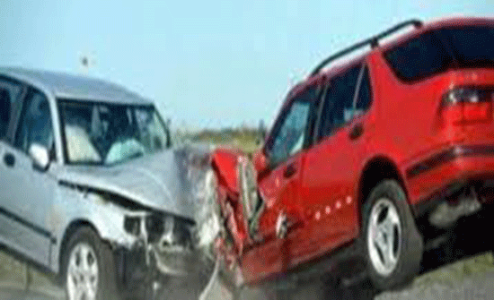 وفاة و10 اصابات بحادث مروع على طريق البحر الميت وفاة و10 اصابات بحادث مروع على طريق البحر الميت