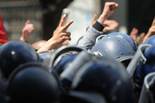 الجزائر تعلن الاستنفار الأمنى فى 5 ولايات بالجنوب تحسبا لمظاهرات