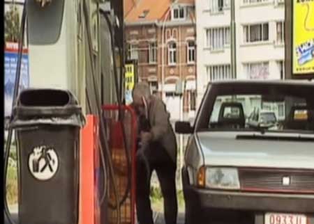 مقلب في محطة المحروقات